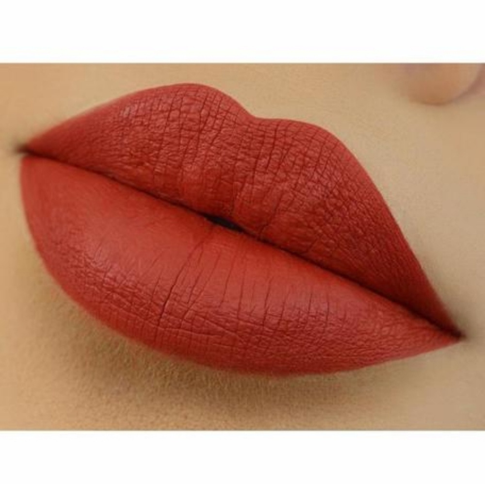 Kylie Cosmetics lip kit in 22 - Picture 2 of 3